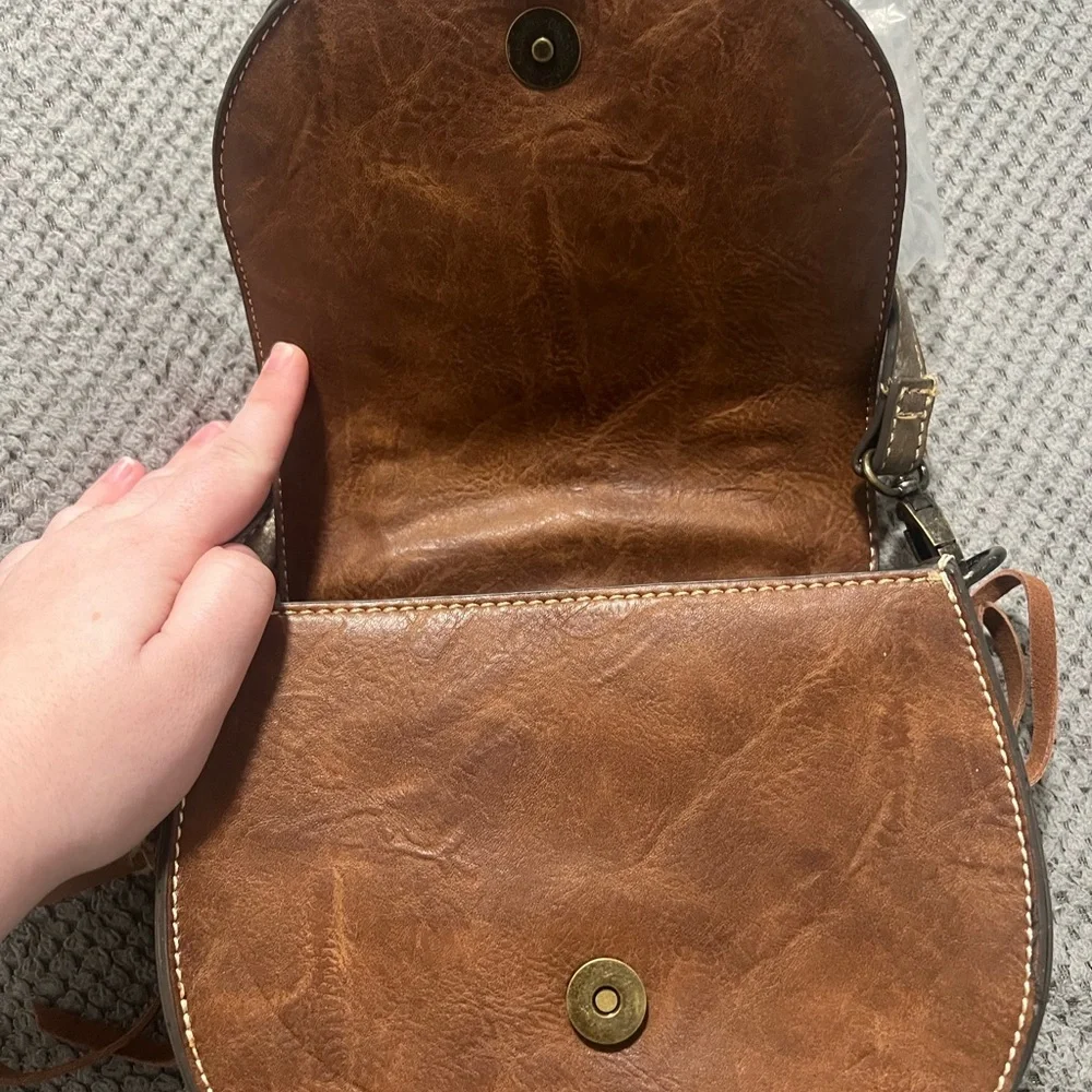 Tony Lama Brown and White Leather Crossbody Bag - Picture 3 of 4